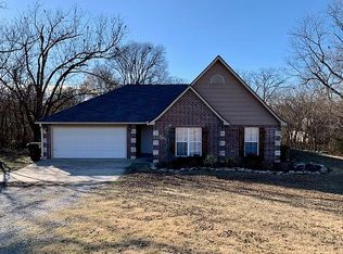 21582 S Sunny Lake Rd, Claremore, OK 74019