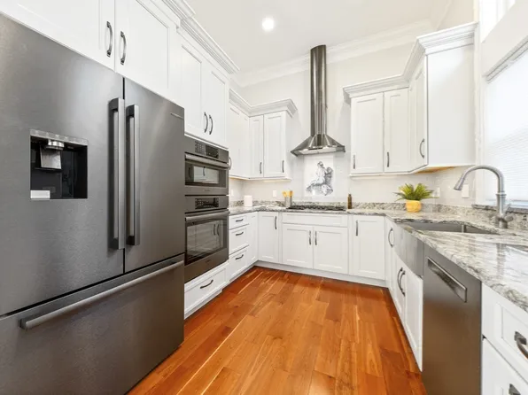 25 Carlisle Rd #R, Westford, MA 01886