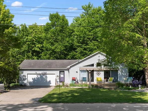 13200 Hopkins Forest Dr, Bear Lake, MI 49614