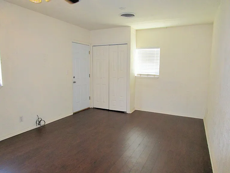 116 1/2 N Caddo St — Photo 4
