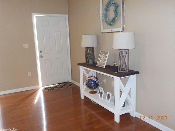 2nd image of 6 Gin Creek Dr