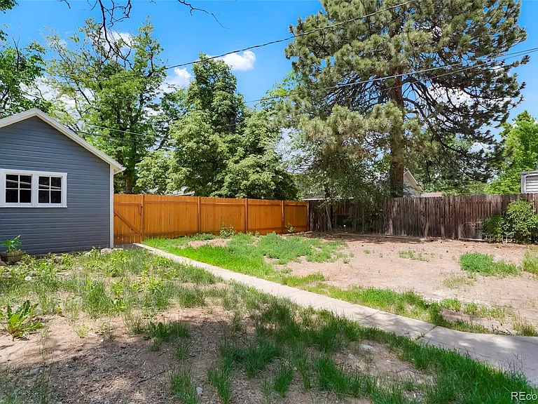 2059 S Humboldt St — Photo 18