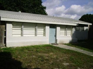 1216 67th Street Ct E, Bradenton, FL 34208