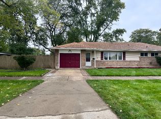 433 Lakewood Blvd, Park Forest, IL