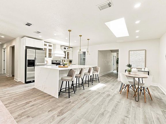 2nd image of 724 MONMOUTH WAY