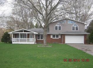 56055 Cedar Rd, Mishawaka, IN 46545