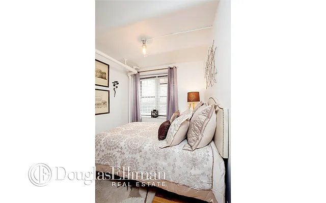 Rented by Douglas Elliman | media 36