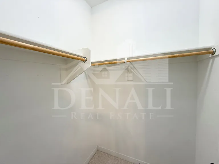 1729 W Myrna Ln — Photo 27