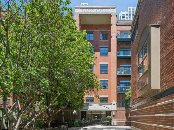 333 N Jefferson St APT 606, Chicago, IL 60661