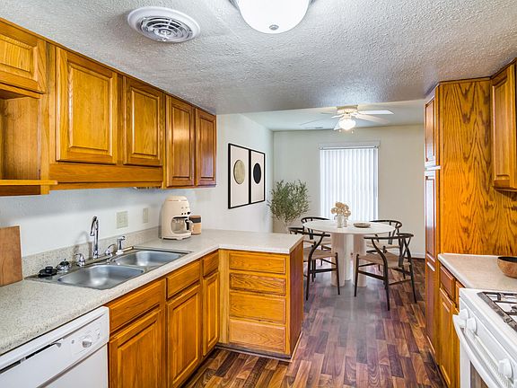 2nd image of 2156 Wellings Ct #Df1af3bc5