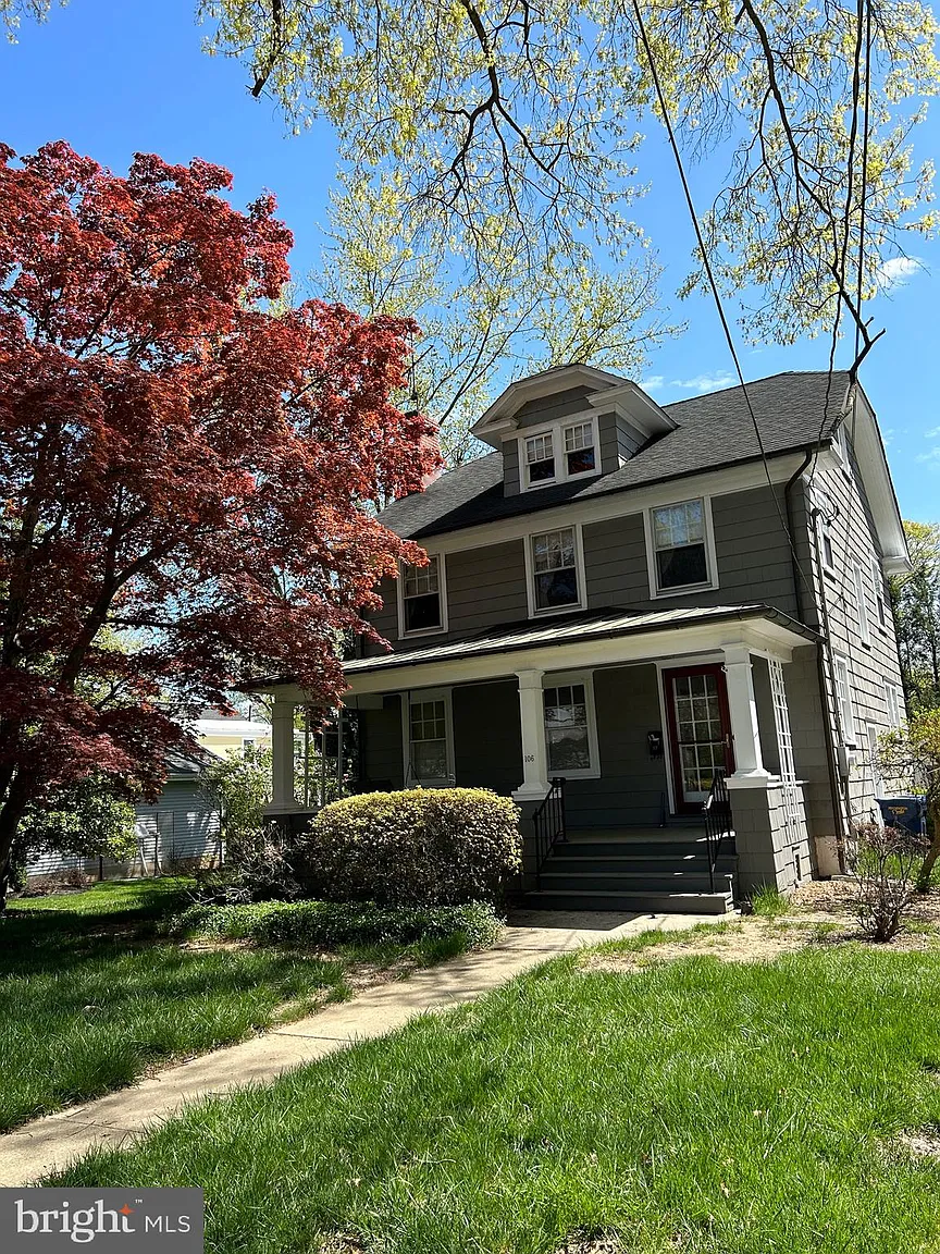 106 W Welling Ave photo 1