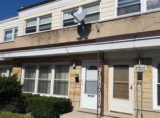 8939 N Washington St, Niles, IL 60714