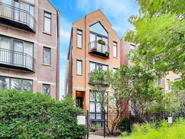 2418 W Cortez St #2, Chicago, IL 60622