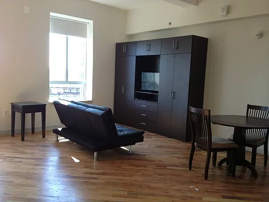 Rented by Pearl Realty Management LLC | media 19