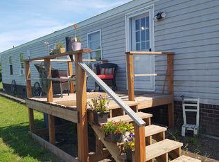 467 W Sessions Rd, Sheridan, MI 48884