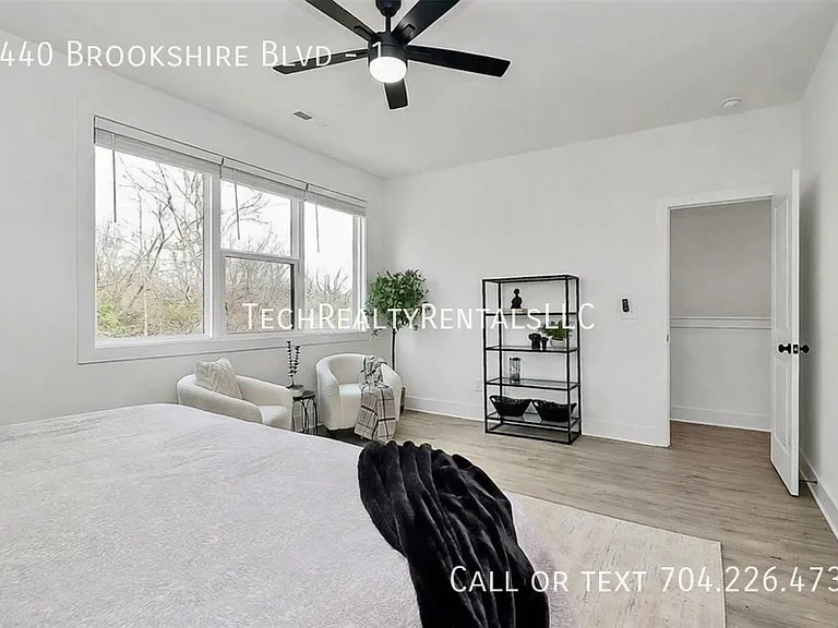 3440 Brookshire Blvd #1 — Photo 30