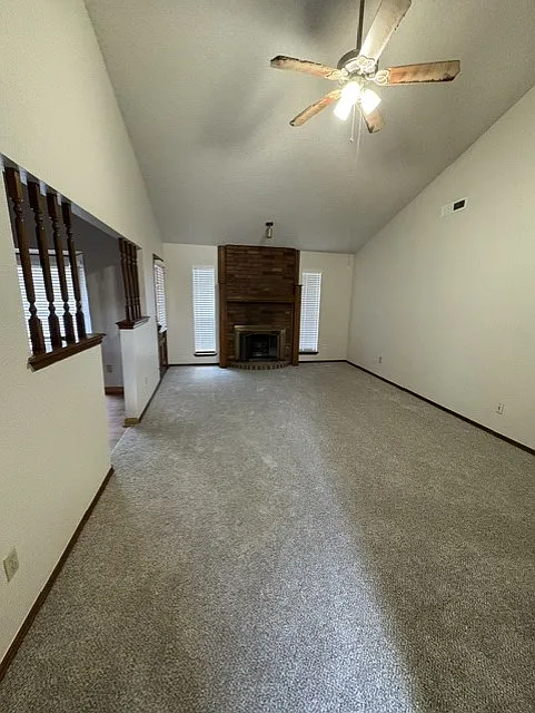 3 bed, 1408 sqft, $1,495 — Photo 2