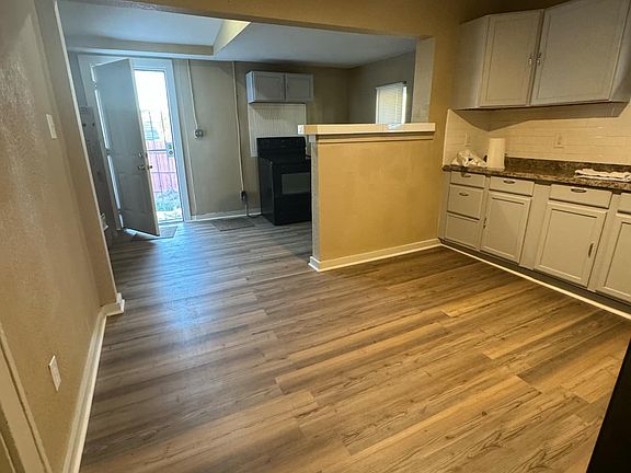 5th image of 828 Quindaro Blvd