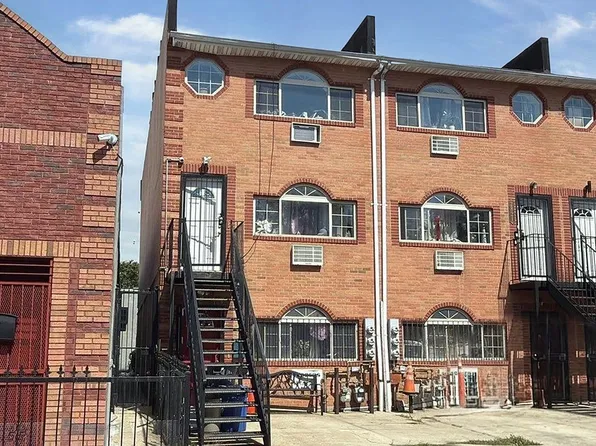 2819 Albemarle Rd, Brooklyn, NY 11226