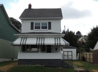 18 Grove St, McAdoo, PA 18237
