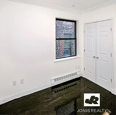 Rented by Jonis Realty | media 16