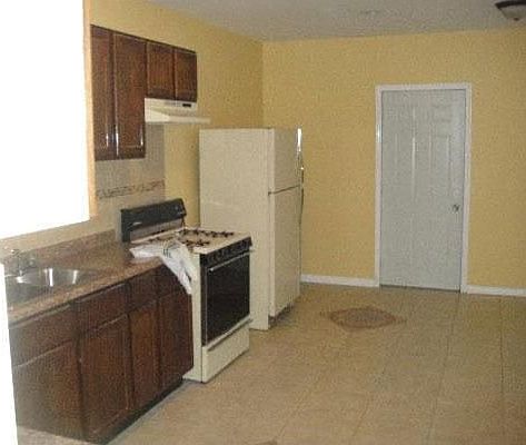 4th image of 1514 S Christiana Ave #1