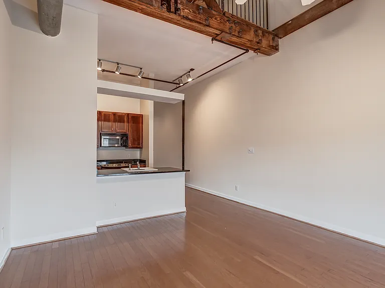 815 Porter St #407 — Photo 4