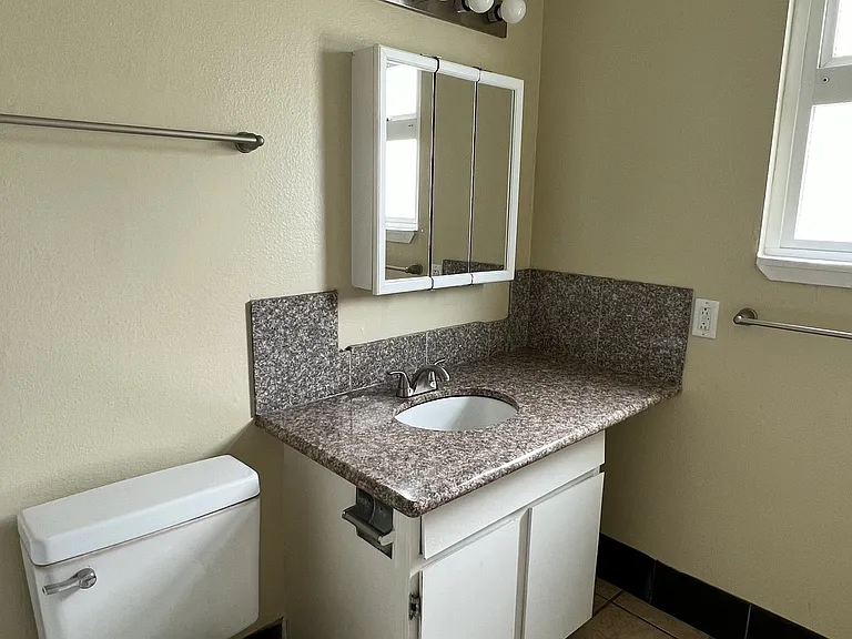 Tukwila Station Apartments — Photo 20