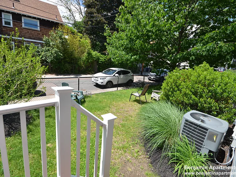 Raymond St — Photo 29
