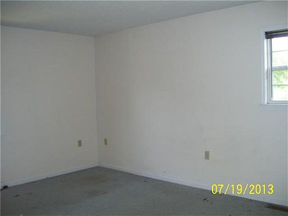 4th image of 6121 Asheville Hwy