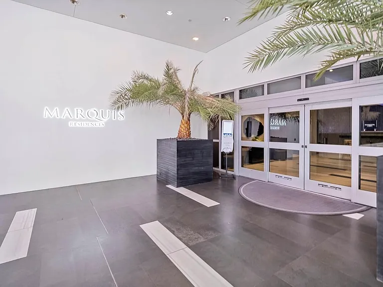 1100 Biscayne Blvd #5802 — Photo 18