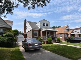 5812 219th St, Oakland Gardens, NY 11364