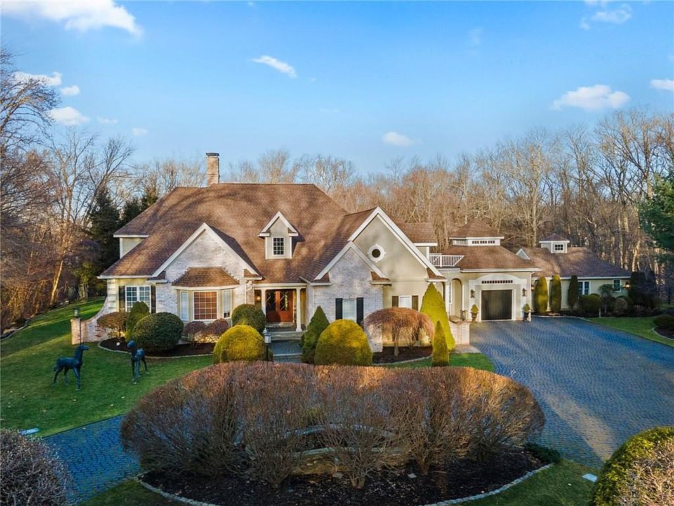 13 Belmont Dr, Lincoln, RI 02865 Zillow