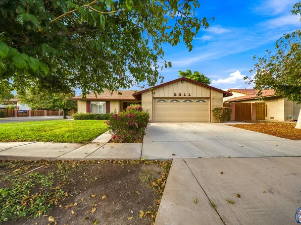 2311 Sandalwood Dr, El Centro, CA 92243