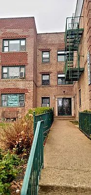 Rented by Royal House Realty, Inc. | media 19