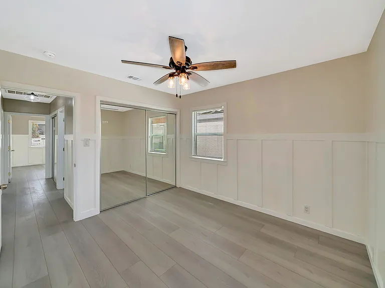 10951 Whitegate Ave — Photo 27