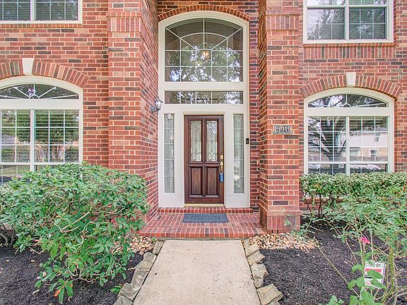 3rd image of 15919 Hurstfield Pointe Dr