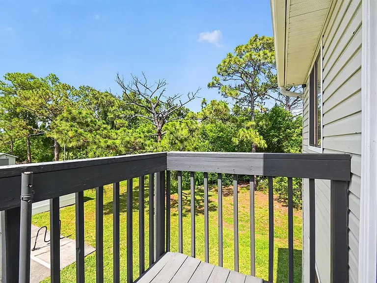 451 Mercury Ave SE #201 — Photo 25