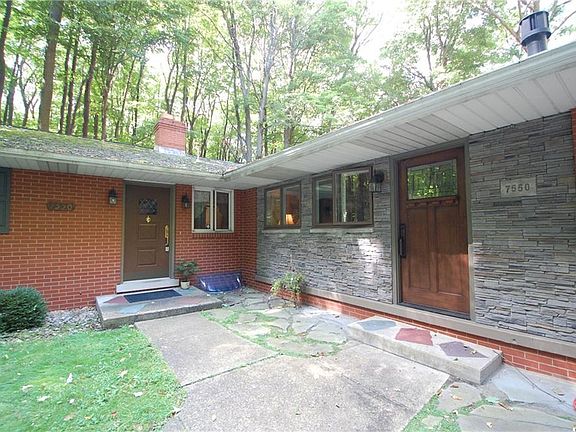 2nd image of 7550 Woodland Dr