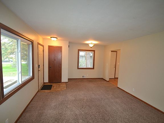 2nd image of 6001 Admiral Pl