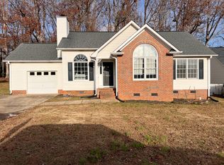 603 Lake Lennox Dr, Simpsonville, SC 29681
