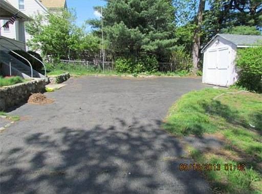 4th image of 285 C Mountain Ave