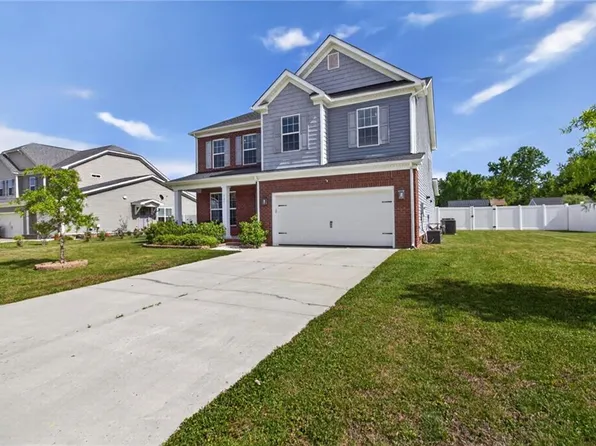 227 Manor Dr, Carrollton, VA 23314