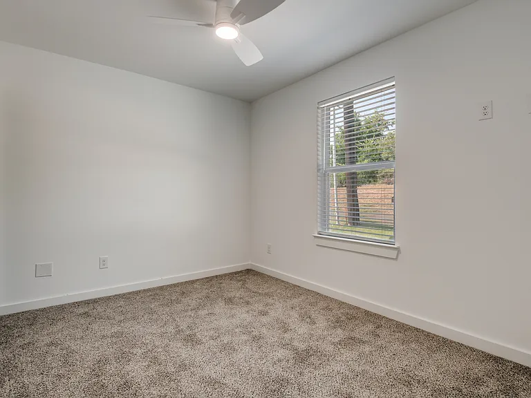 3305 Mineola St #A — Photo 7