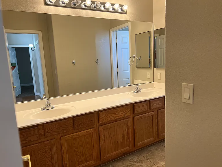 14533 W Verde Ln — Photo 23