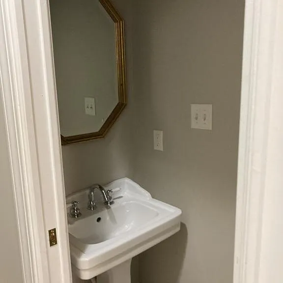 3203 Middlecoff Ln #C — Photo 14
