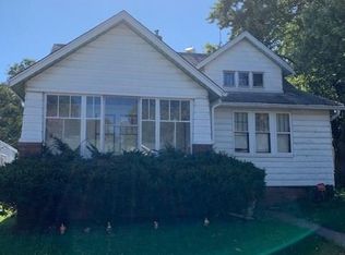 528 W Hanssler Pl, Peoria, IL