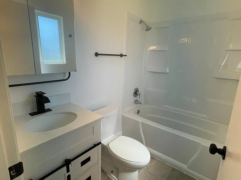 4400 Melody Ln — Photo 17