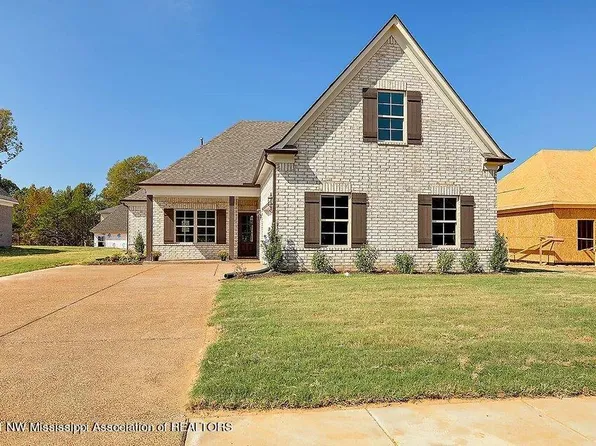 940 Coahoma Ct, Nesbit, MS 38651