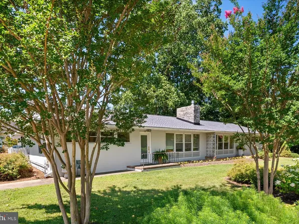 3 Sheridan Rd, Arnold, MD 21012